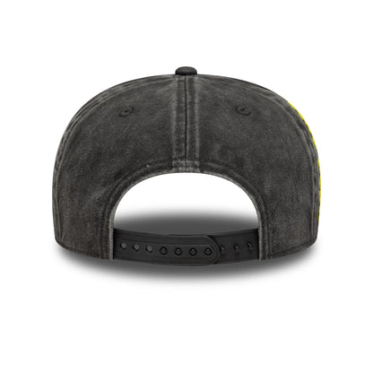 Pictured is this Washed Moto Guzzi 9SEVENTY Stretch Snap in black. 4