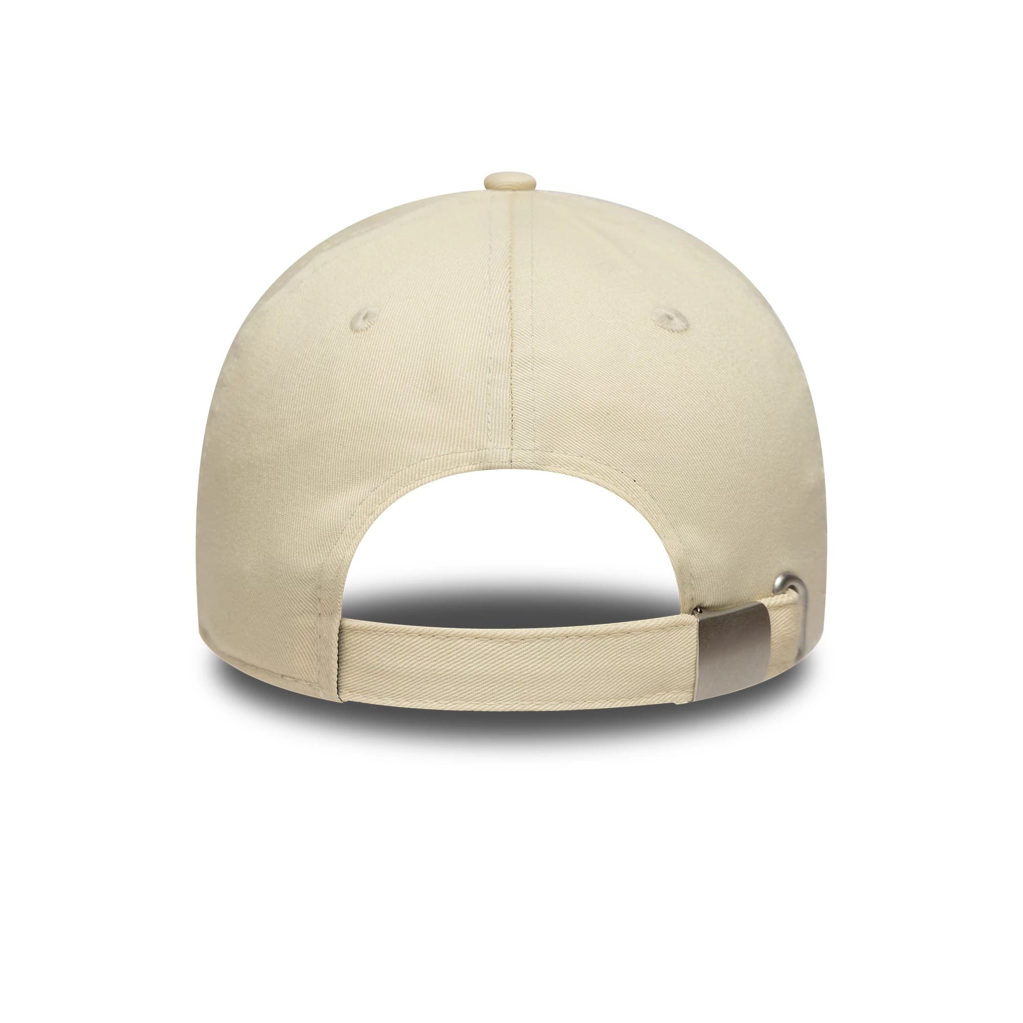 Pictured is this Essential Vespa 9FORTY in light beige. 4