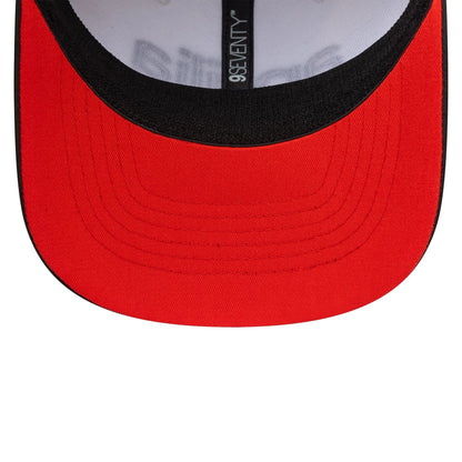 Pictured is this Aprilia Logo 9SEVENTY Stretch Snap in white. 5