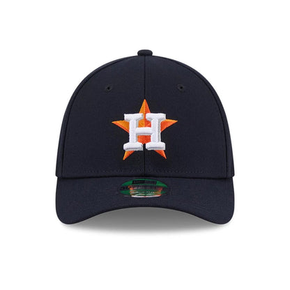 Pictured is this MLB Player Replica Houston Astros 39THIRTY M-Crown Stretch Fit cap in navy. 2