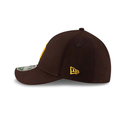 Pictured is this MLB Player Replica San Diego Padres 39THIRTY M-Crown Stretch Fit cap in dark brown. 5