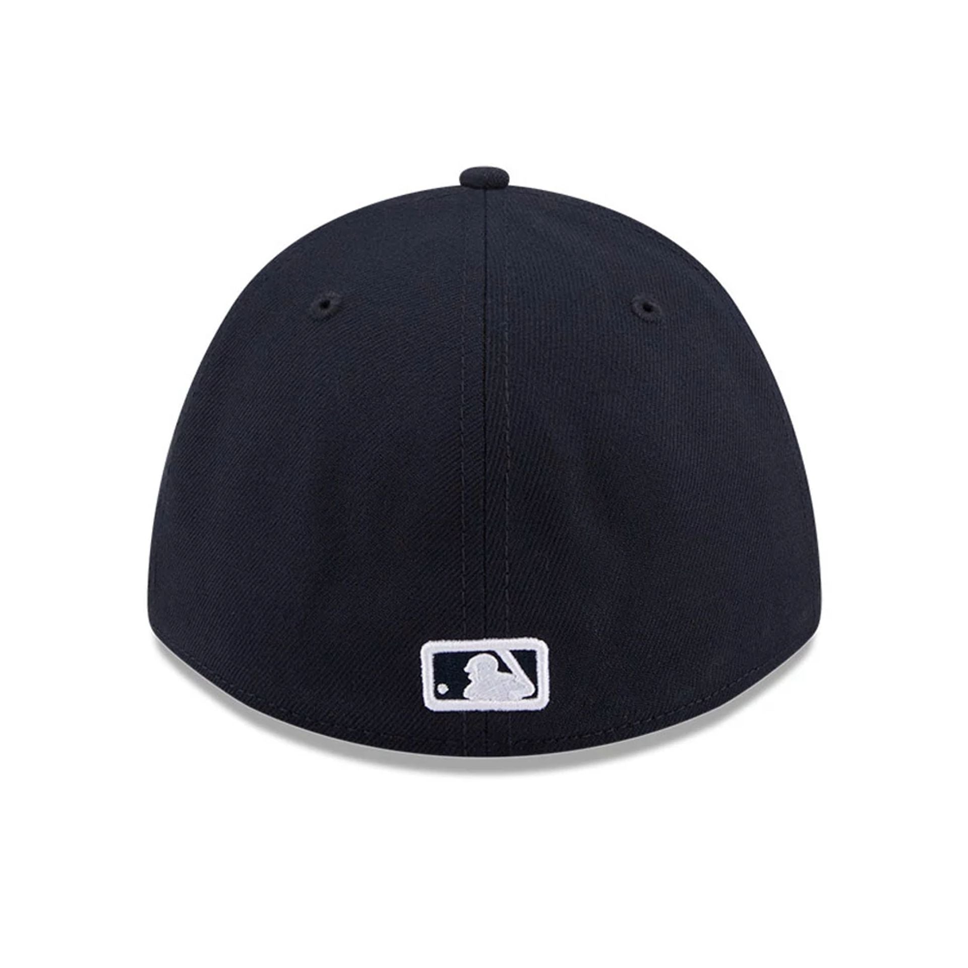 Pictured is this MLB Player Replica Detroit Tigers 39THIRTY M-Crown Stretch Fit cap in navy. 5