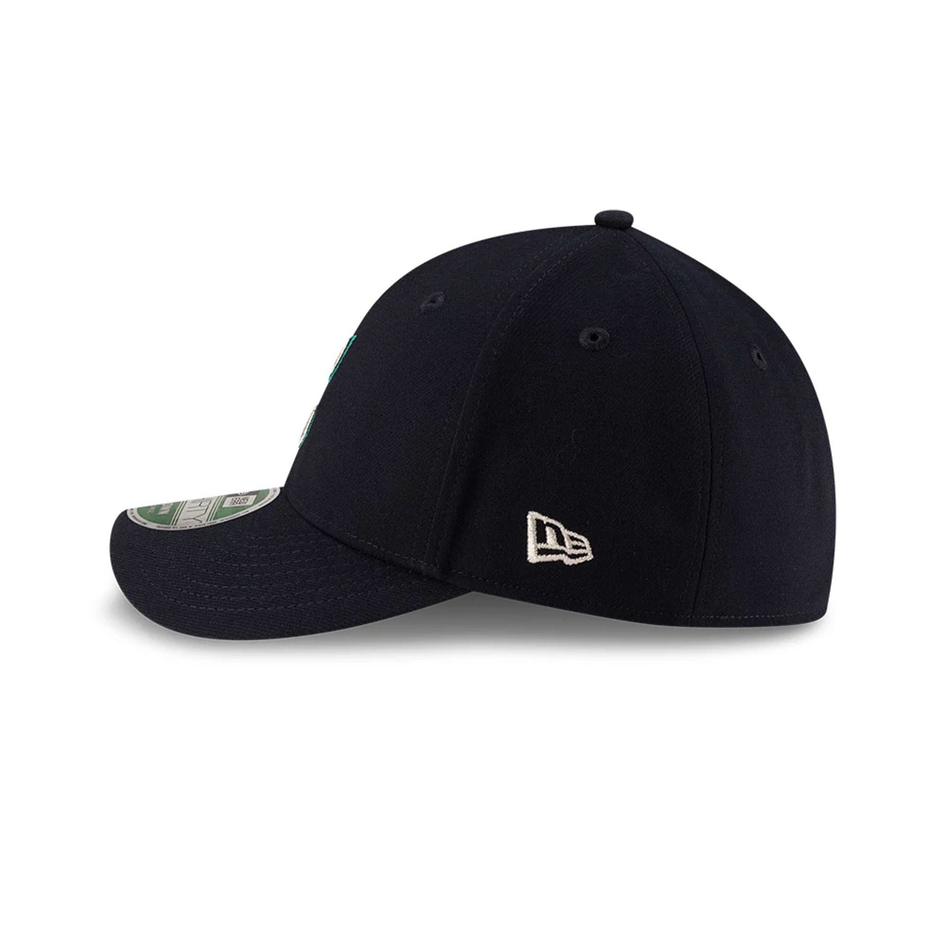 Pictured is this MLB Player Replica Seattle Mariners 39THIRTY M-Crown Stretch Fit cap in navy. 5