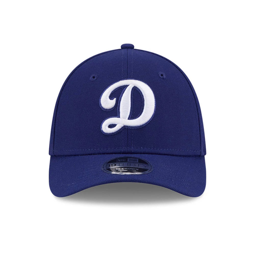 Pictured is this MLB LA Dodgers 39THIRTY M-Crown Stretch Fit cap in dark blue. 3