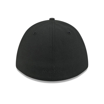 Pictured is this MLB Outline New York Yankees 39THIRTY M-Crown Stretch Fit cap in black. 7