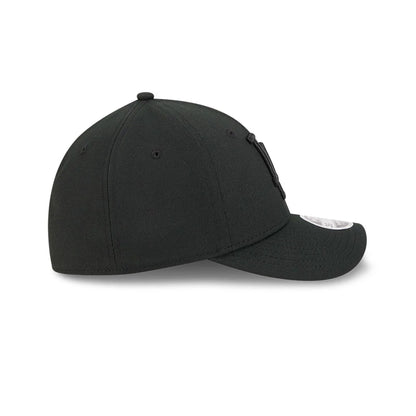 Pictured is this MLB Outline LA Dodgers 39THIRTY M-Crown Stretch Fit cap in black. 5