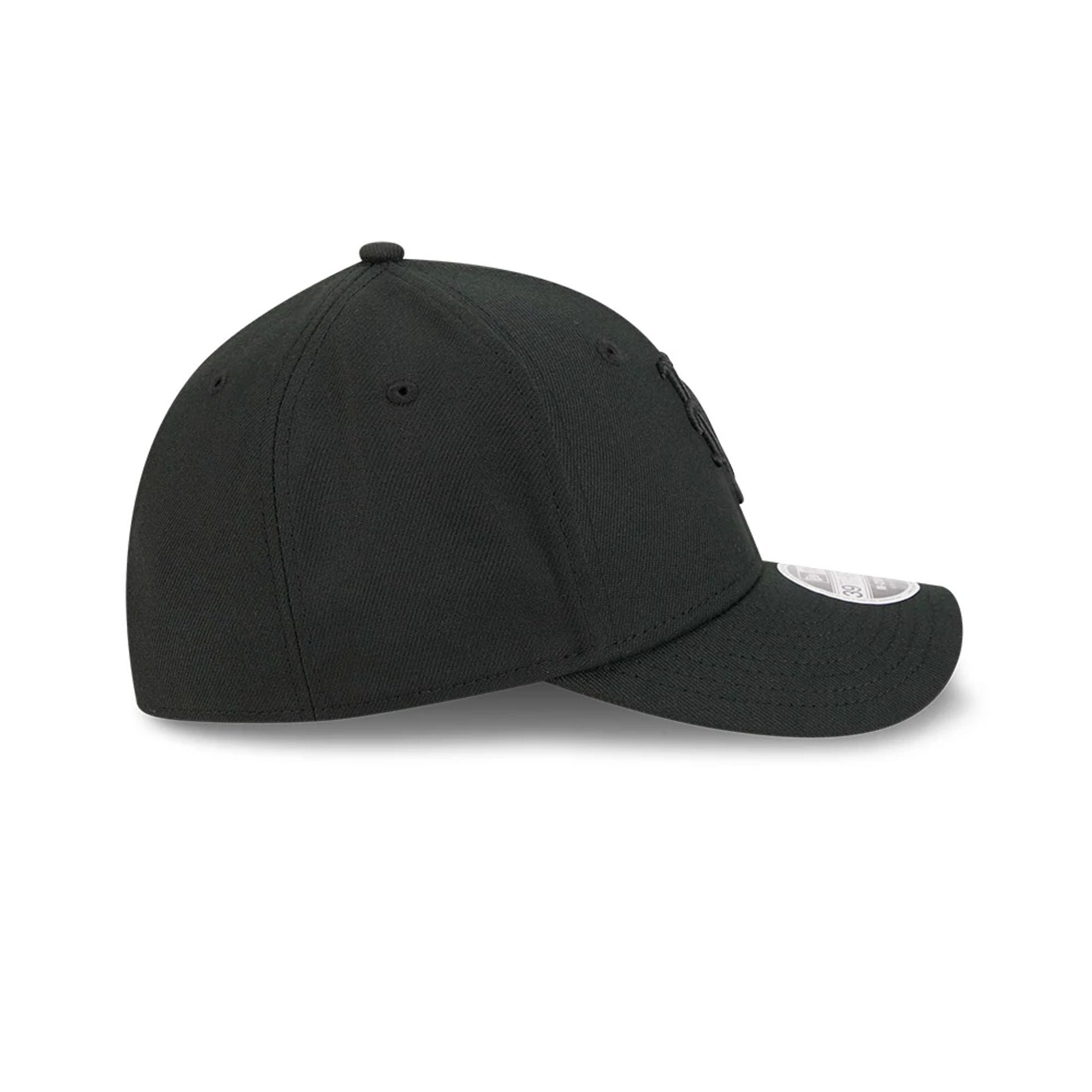 Pictured is this MLB Outline New York Mets 39THIRTY M-Crown Stretch Fit cap in black. 7