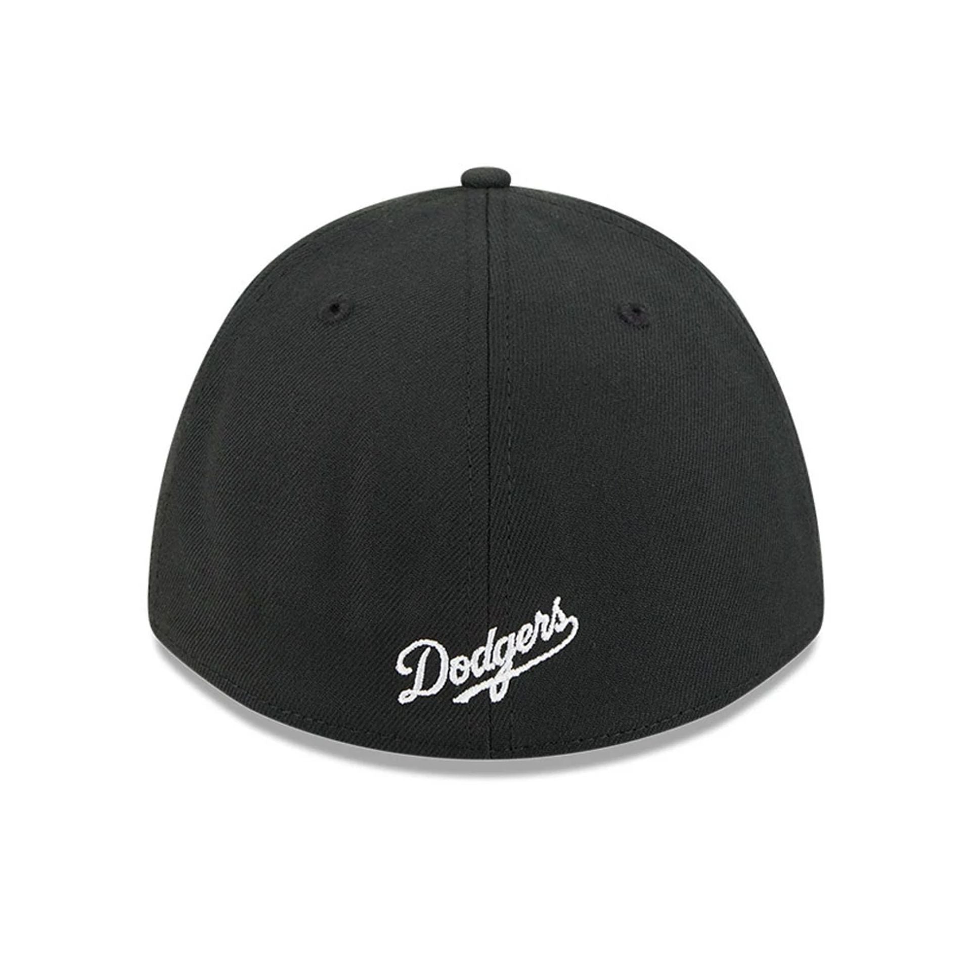 Pictured is this MLB LA Dodgers 39THIRTY M-Crown Stretch Fit cap in black. 5