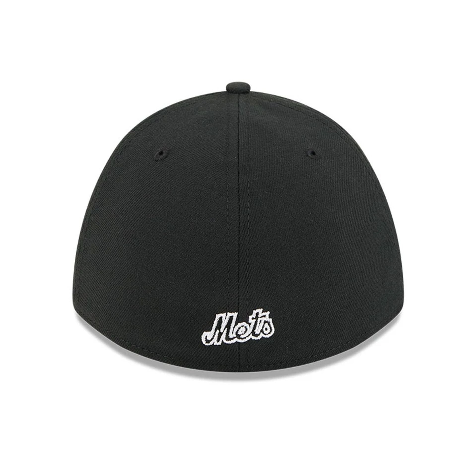 Pictured is this MLB New York Mets 39THIRTY M-Crown Stretch Fit cap in black. 5