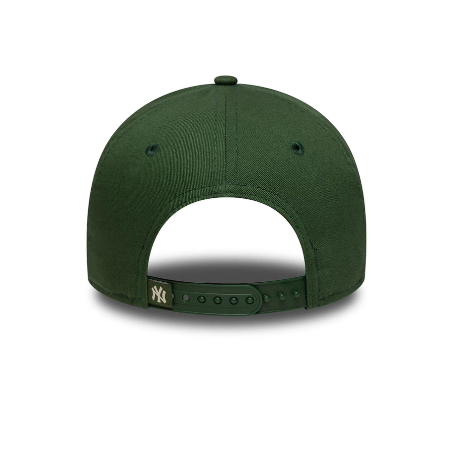 This is a New York Yankees MLB Cooperstown Floral Dark Green 9FORTY E-Frame Adjustable Cap 6