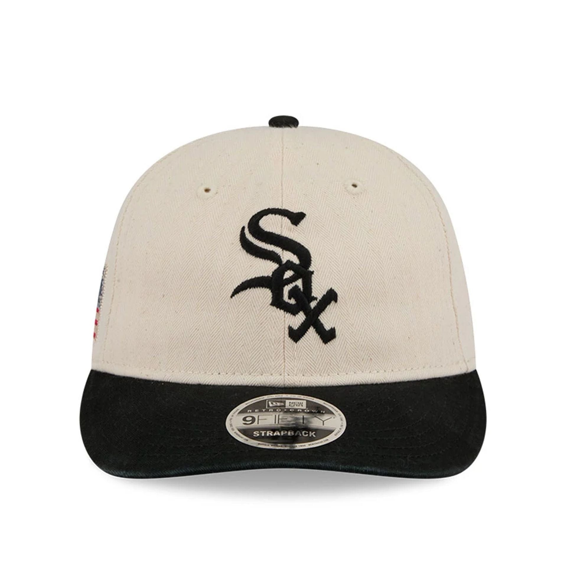 This is a Chicago White Sox MLB Americana Herringbone White Retro Crown 9FIFTY Adjustable Cap 4