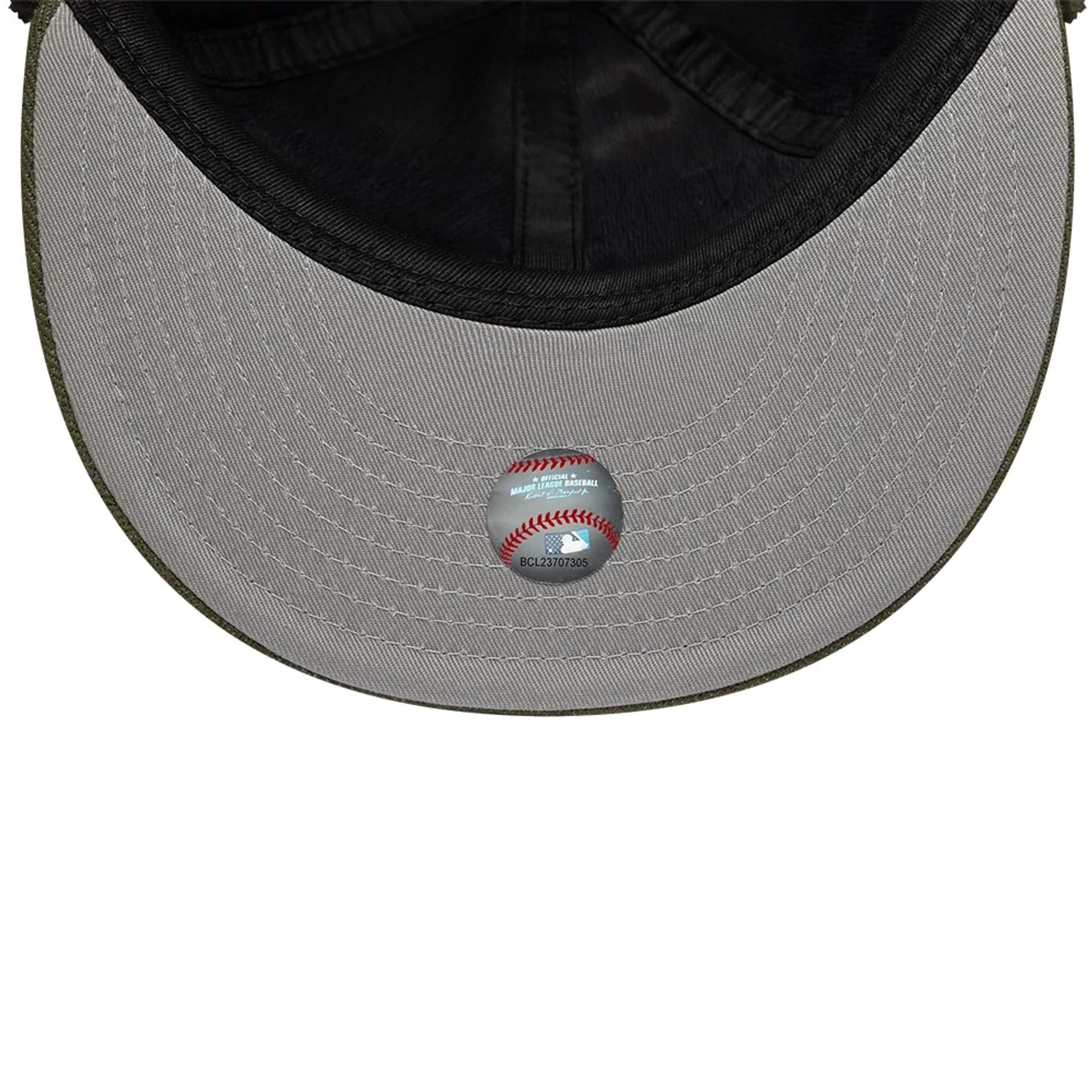 This is a Atlanta Braves MLB Camo Open Green Retro Crown 59FIFTY Fitted Cap 3