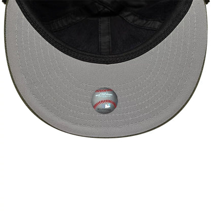 This is a Chicago White Sox MLB Camo Green Retro Crown 59FIFTY Fitted Cap 3