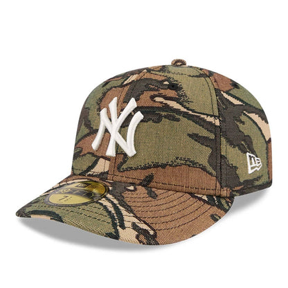 This is a New York Yankees MLB Jacquard Camo 59FIFTY Fitted Cap 1