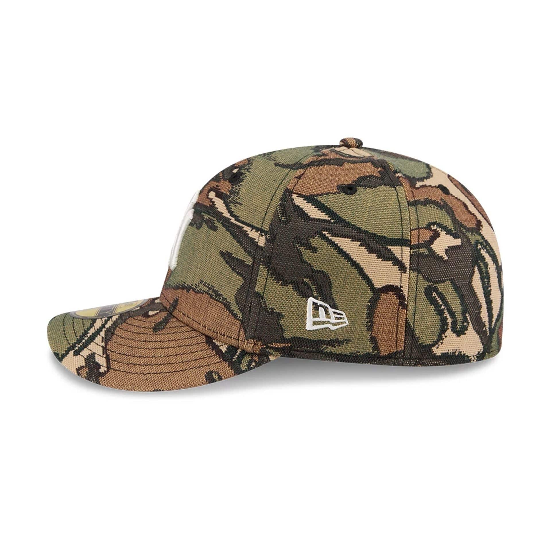 This is a New York Yankees MLB Jacquard Camo 59FIFTY Fitted Cap 5