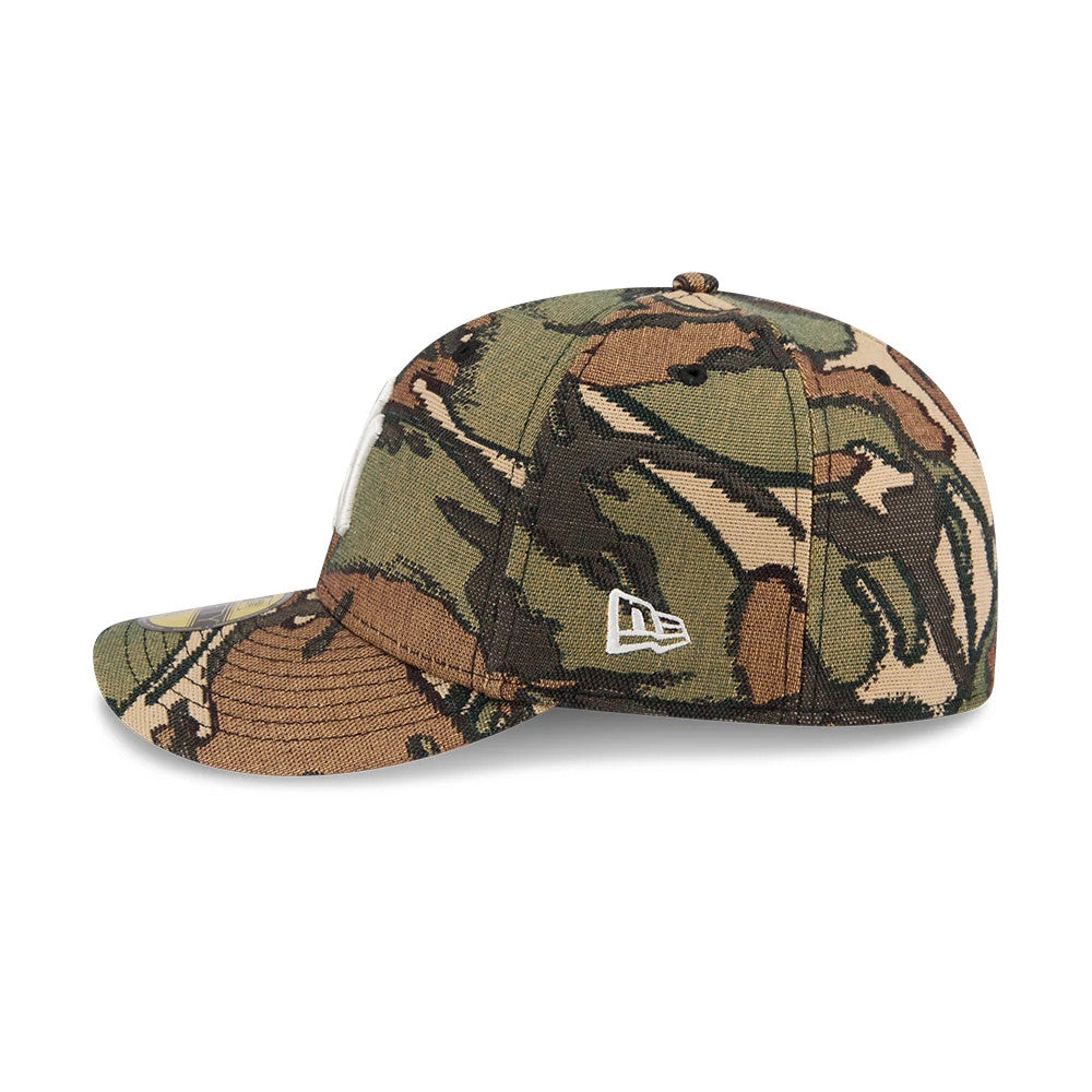 This is a New York Yankees MLB Jacquard Camo 59FIFTY Fitted Cap 5