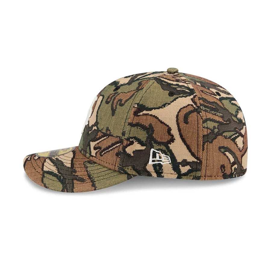 This is a New York Mets MLB Jacquard Camo 59FIFTY Fitted Cap 5