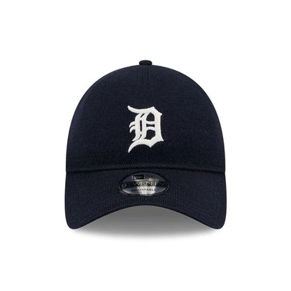 This is a Detroit Tigers MLB Merino Wool Navy 9TWENTY Adjustable Cap 2