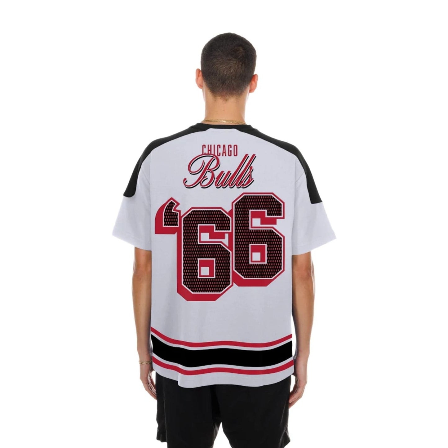 The model is wearing this NBA Sport Classic Chicago Bulls T-Shirt in white. 2