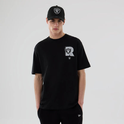 The model is wearing this NFL Graphic Las Vegas Raiders T-Shirt in black. 1