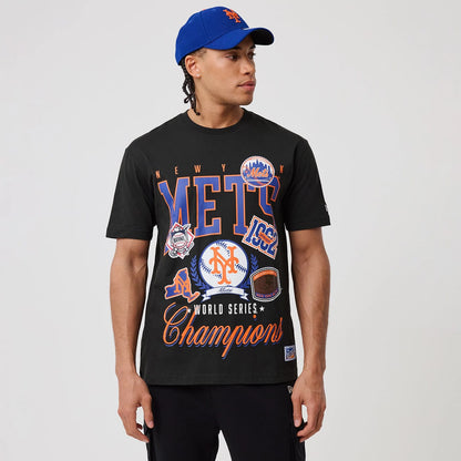 The model is wearing this MLB Sport Classic New York Mets T-Shirt in black. 1
