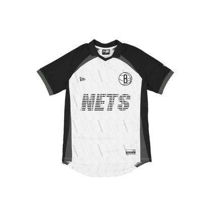 The model is wearing this NBA Match Brooklyn Nets T-Shirt in black. 1
