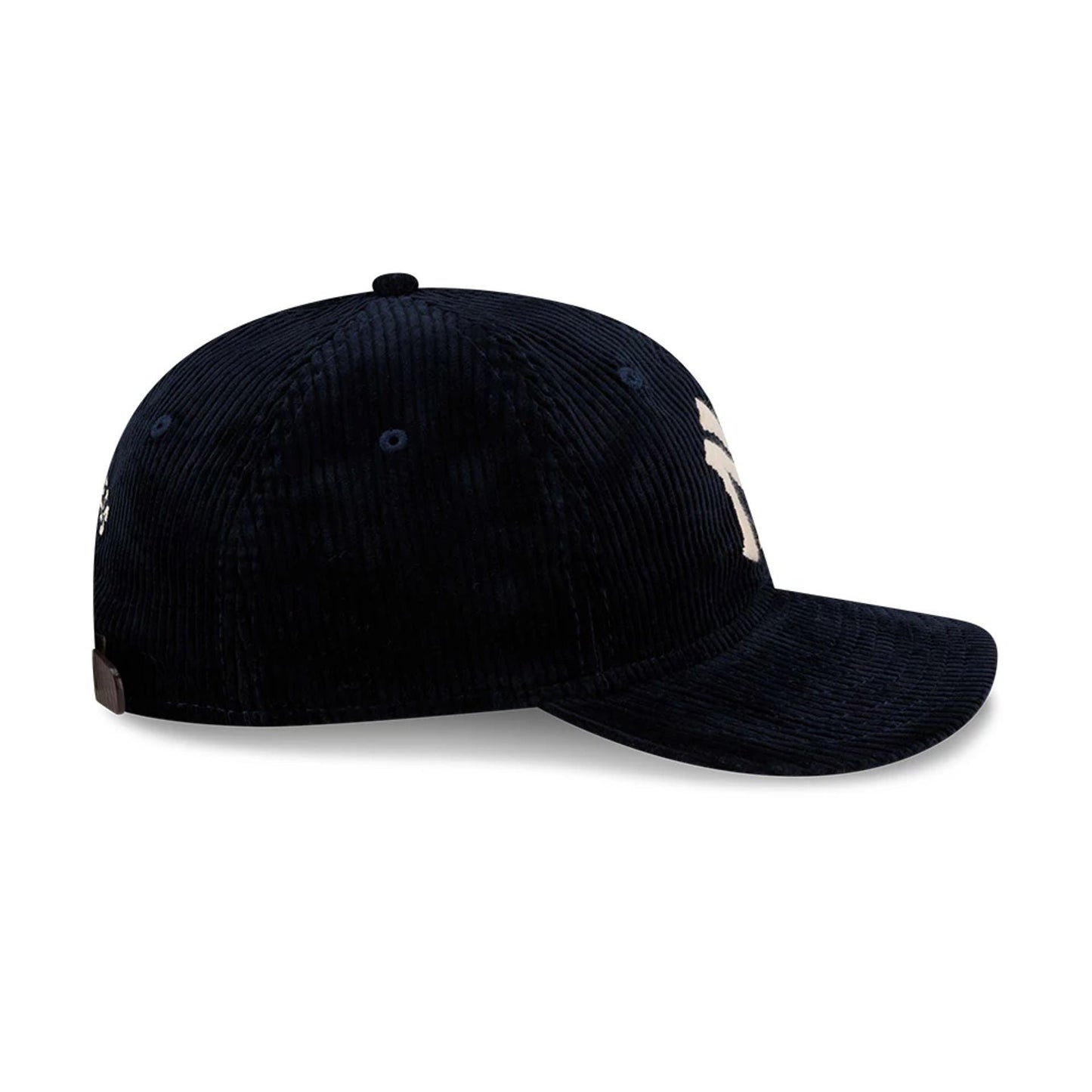 Pictured is this Ralph Lauren x MLB New York Yankees Retro Crown 9FIFTY cap in navy. 6