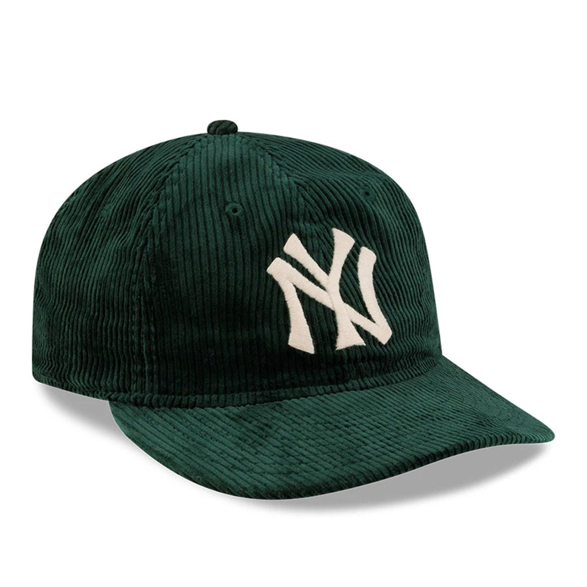 Pictured is this Ralph Lauren x MLB New York Yankees Retro Crown 9FIFTY cap in Green. 4