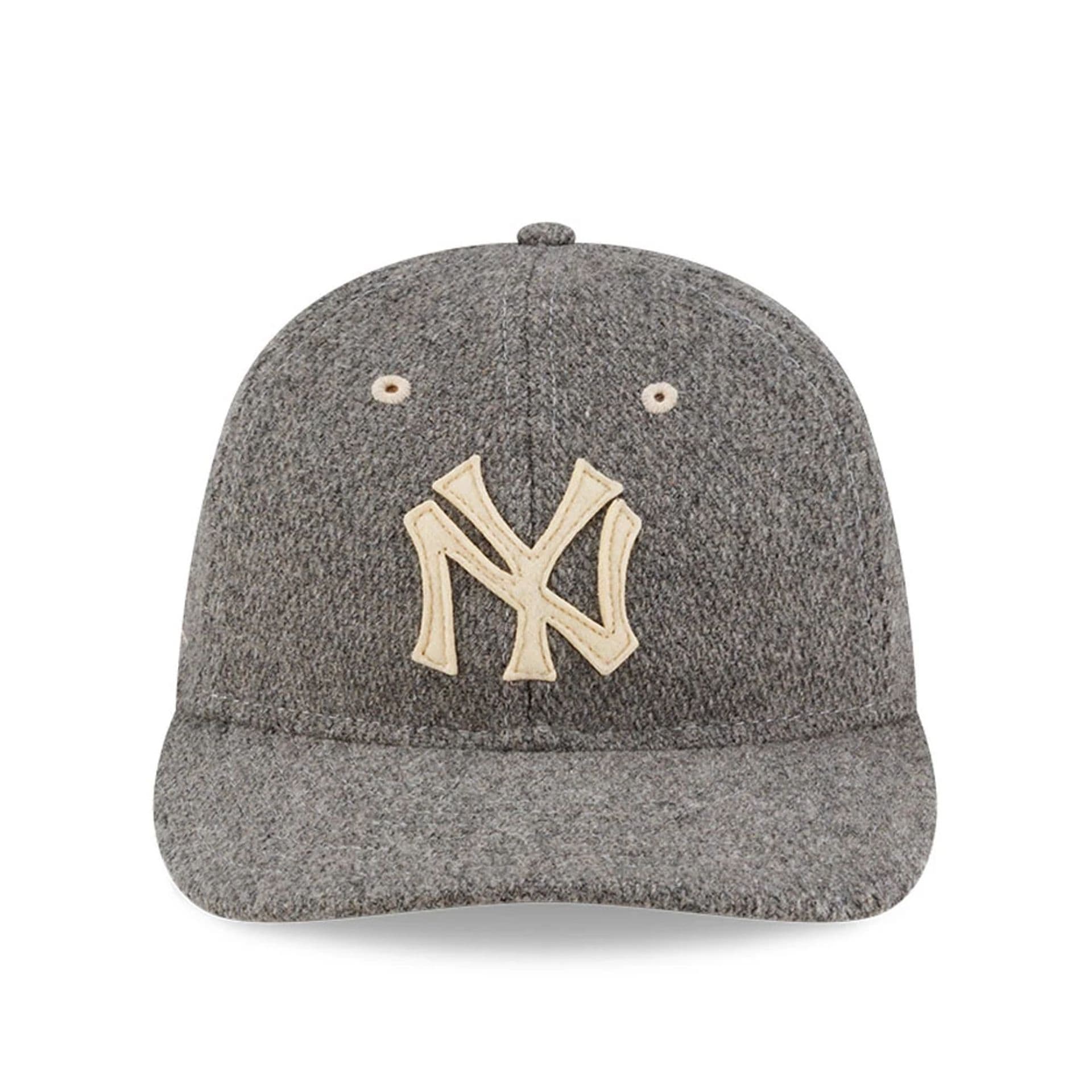 Pictured is this Ralph Lauren x MLB New York Yankees Retro Crown 9FIFTY cap in grey. 5
