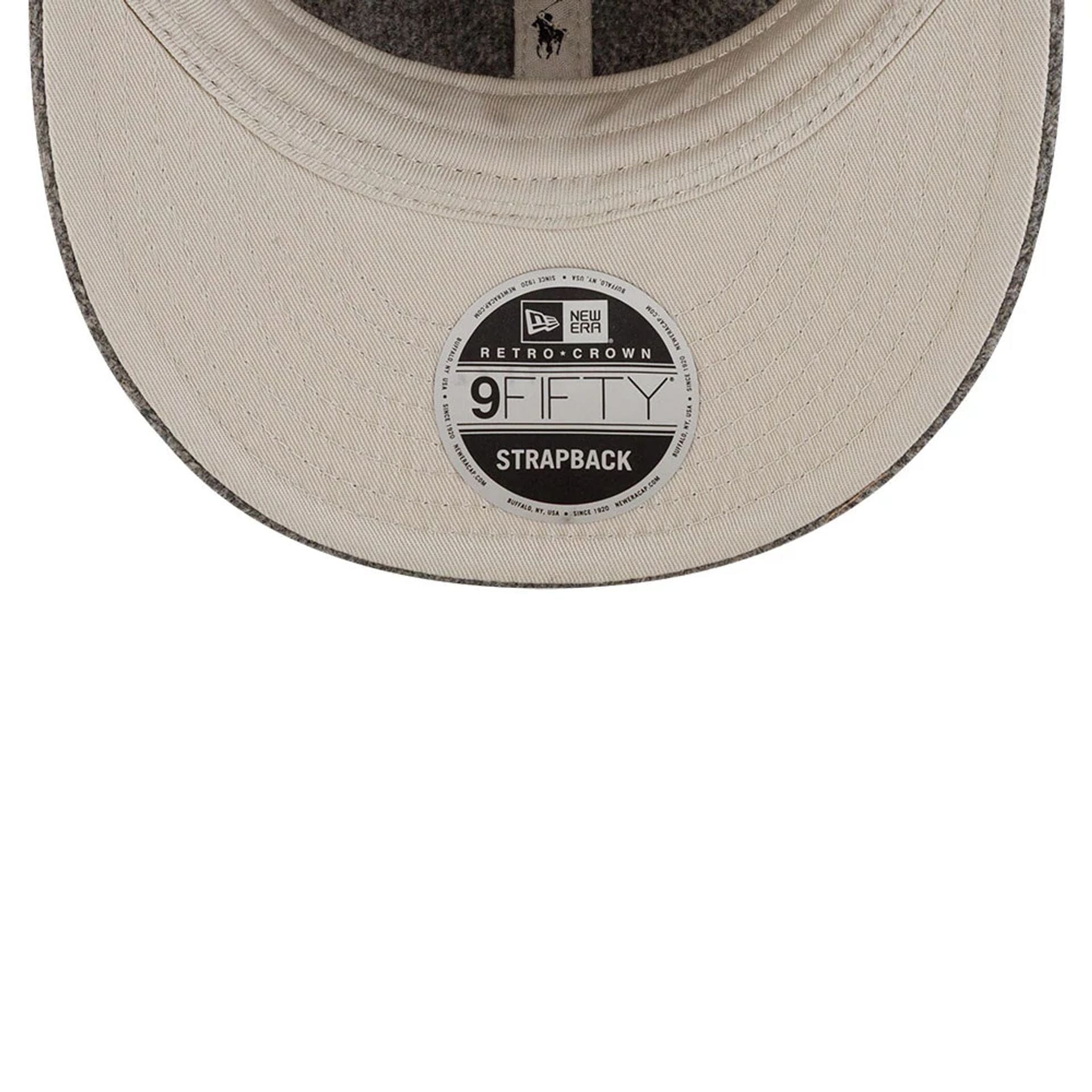 Pictured is this Ralph Lauren x MLB New York Yankees Retro Crown 9FIFTY cap in grey. 3