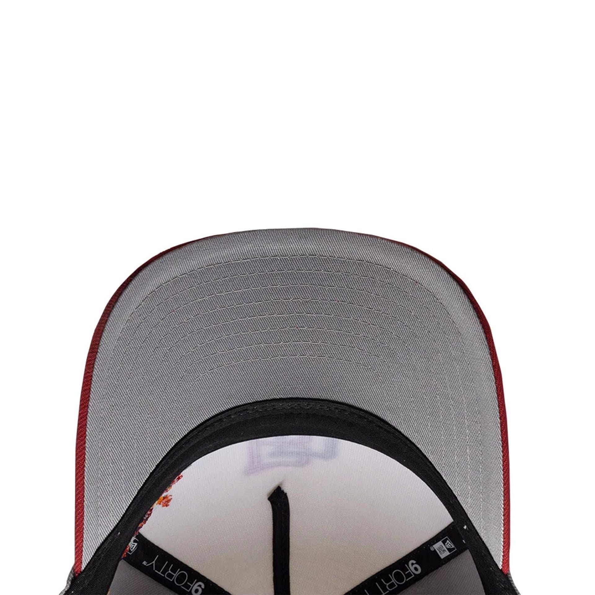 Pictured is this World Baseball Classic Latin Embroidery Dominican Republic 9FORTY M-Crown A-Frame cap in white. 2