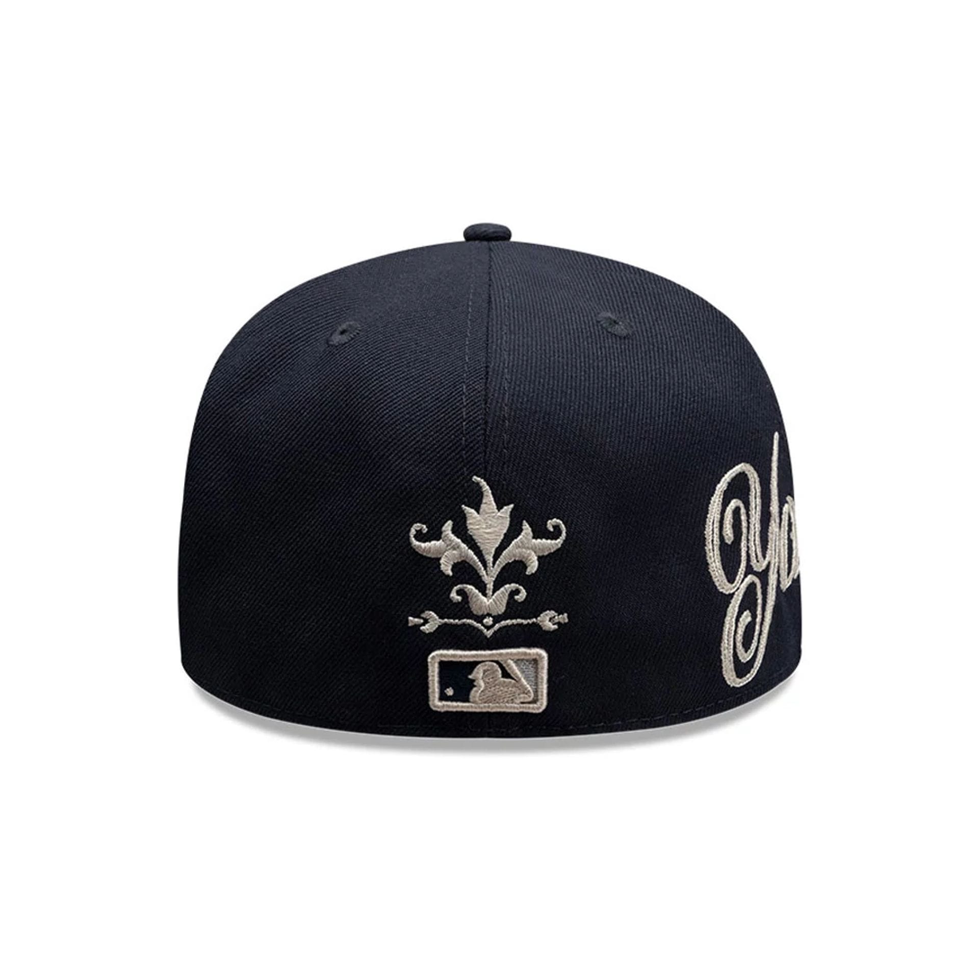 Pictured is this MLB Script New York Yankees 59FIFTY Fitted cap in navy. 3