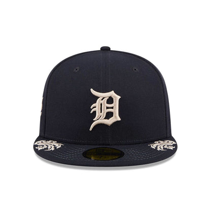 Pictured is this MLB Script Detroit Tigers 59FIFTY Fitted cap in navy. 6