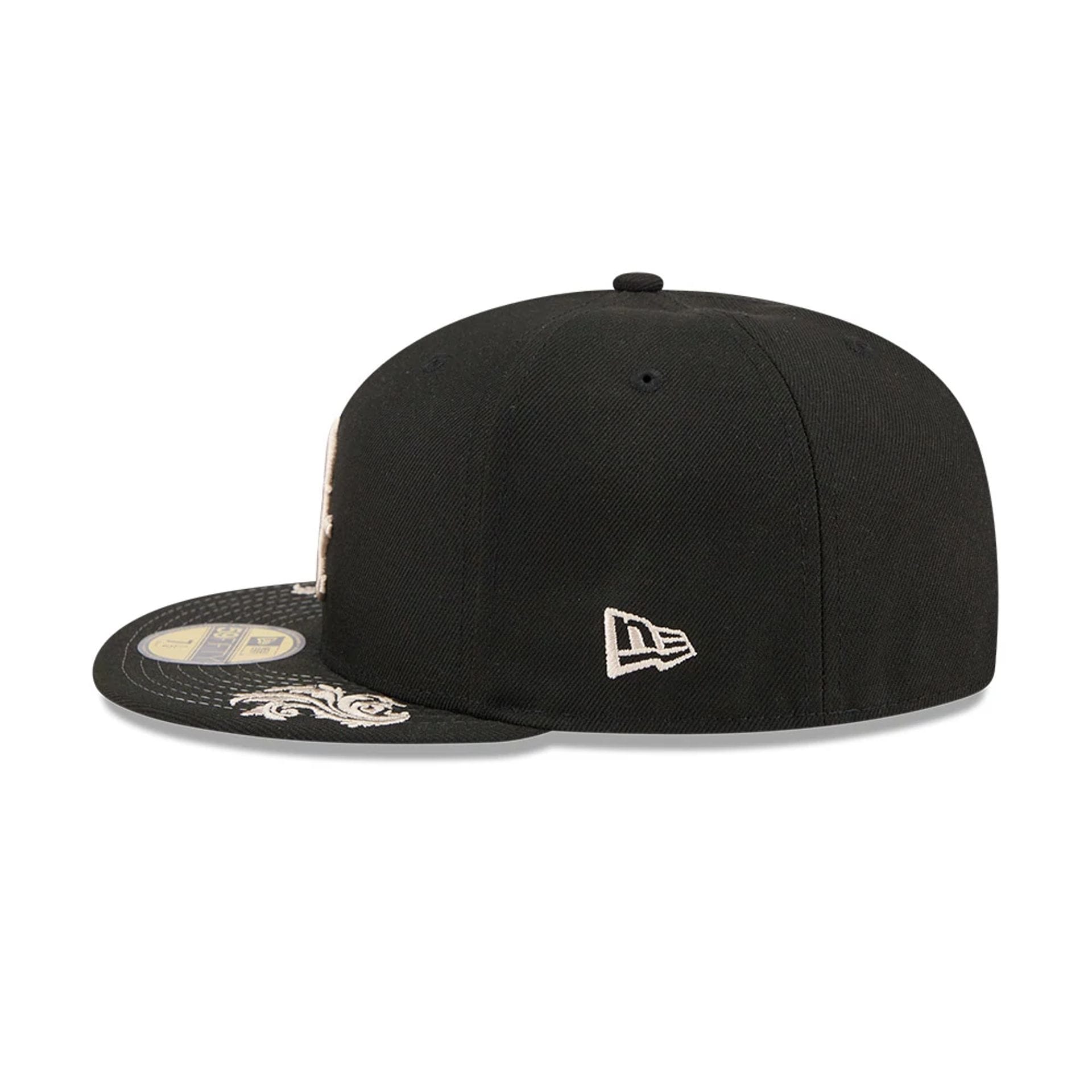 Pictured is this MLB Script Chicago White Sox 59FIFTY Fitted cap in black. 7