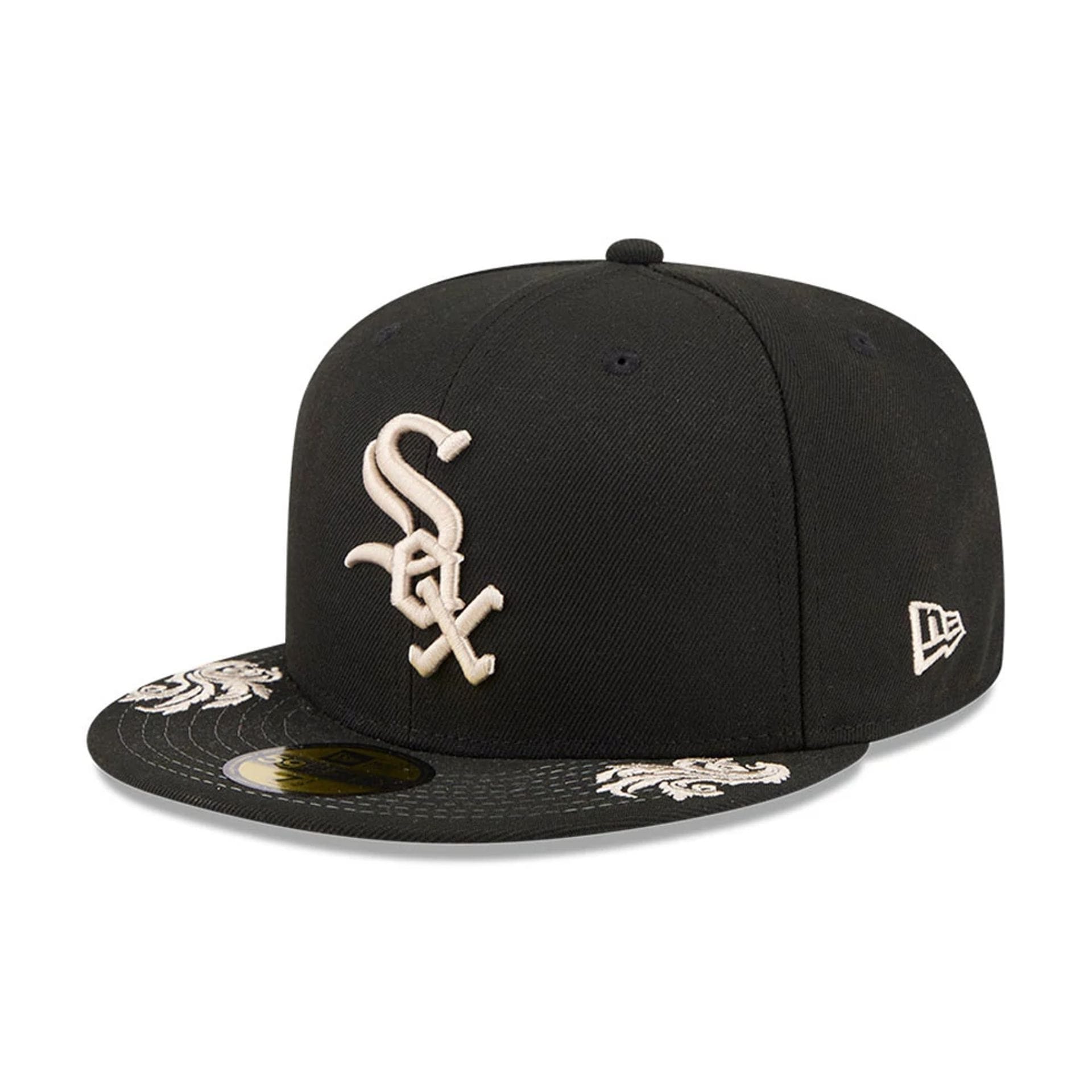 Pictured is this MLB Script Chicago White Sox 59FIFTY Fitted cap in black. 5