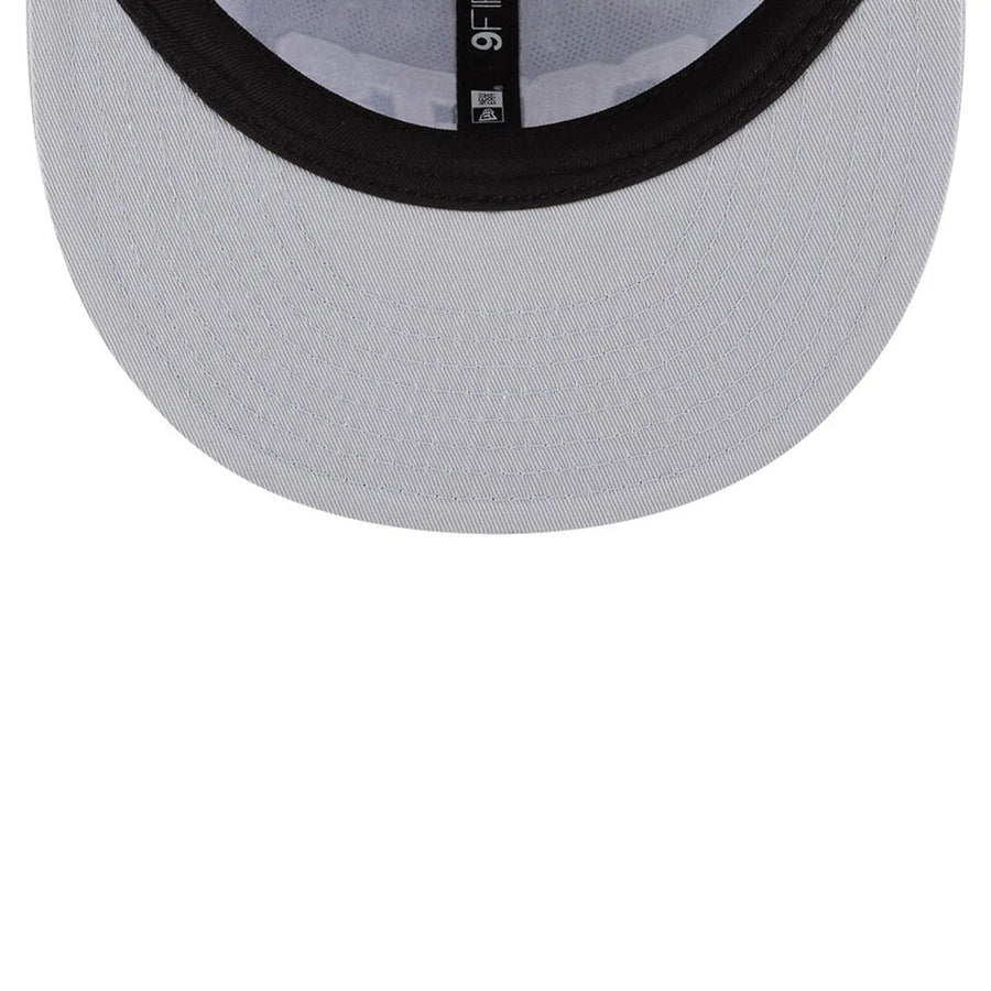 This is a Indianapolis Colts NFL Historic Blue Retro Crown 9FIFTY Snapback Adjustable Cap 2