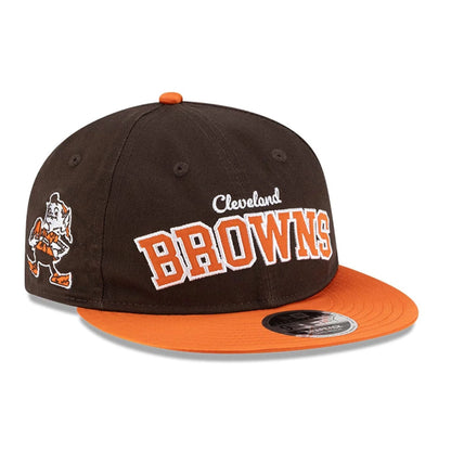 This is a Cleveland Browns NFL Historic Dark Brown Retro Crown 9FIFTY Snapback Adjustable Cap 1
