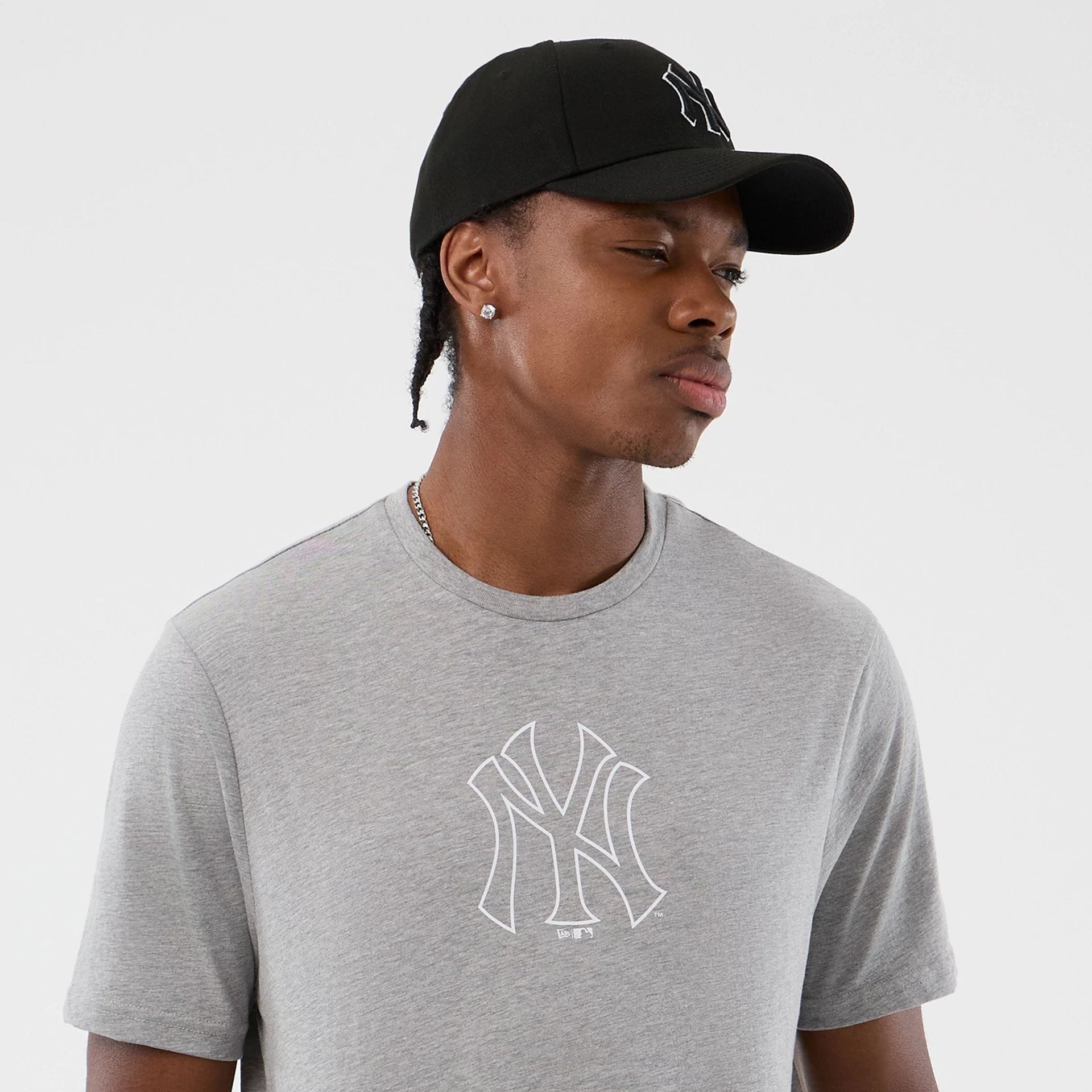 The Male model is wearing New York Yankees MLB Back To School Grey T-Shirt 6