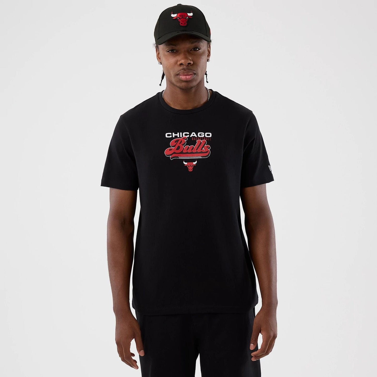 The Male model is wearing Chicago Bulls NBA Back To School Black T-Shirt  1