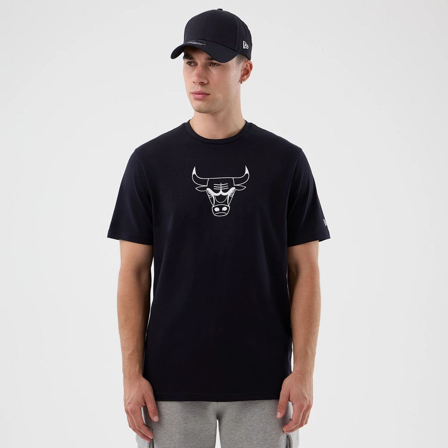 The Male model is wearing Chicago Bulls NBA Back To School Navy T-Shirt  5