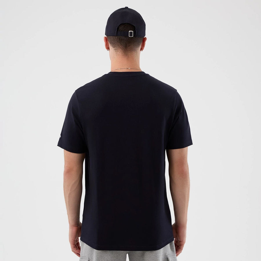 The Male model is wearing Chicago Bulls NBA Back To School Navy T-Shirt  2