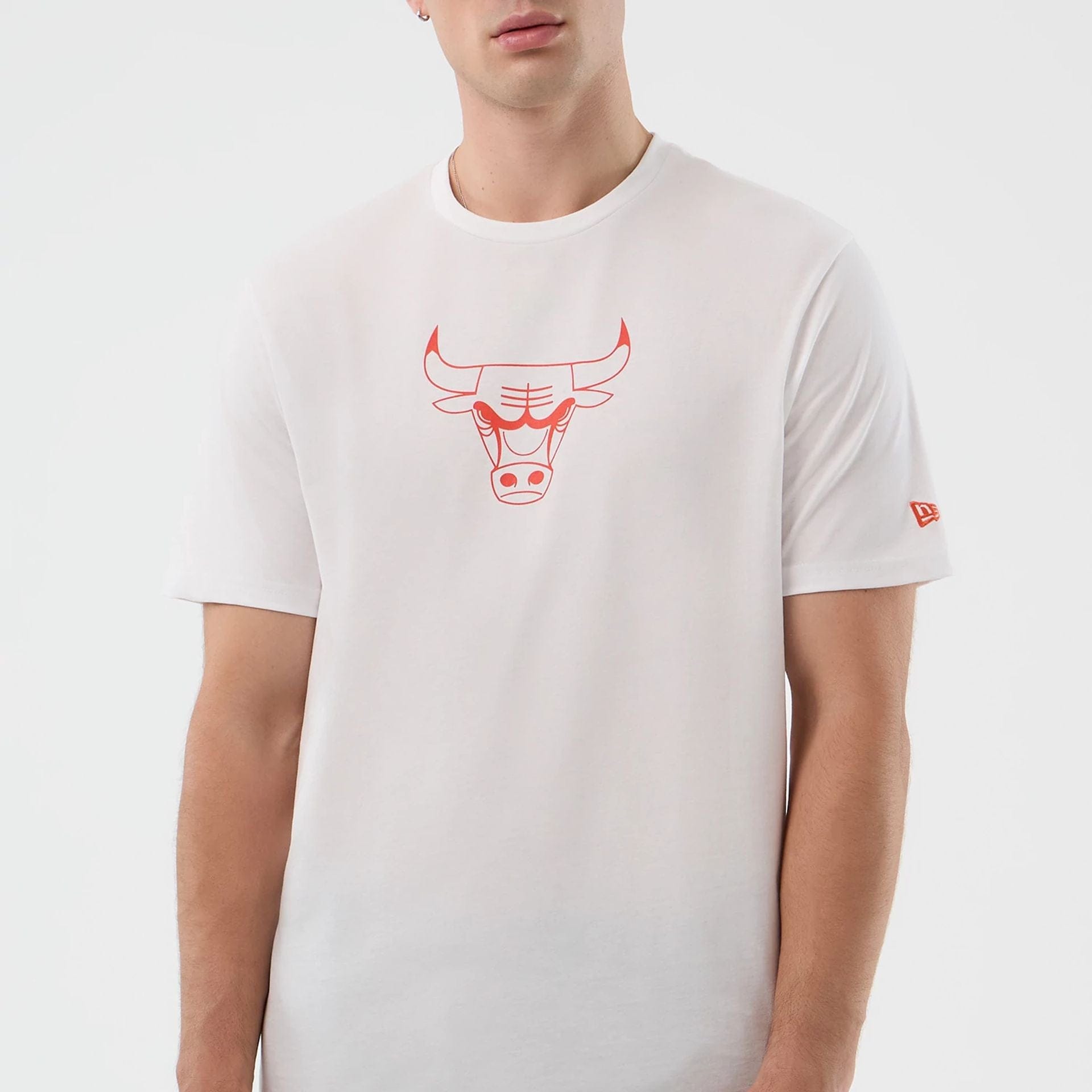 The Male model is wearing Chicago Bulls NBA Back To School White T-Shirt  3