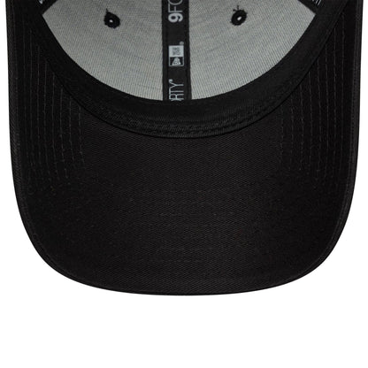 Pictured is this Core Liverpool FC 9FORTY cap in black. 5