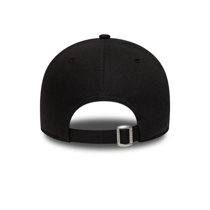 Pictured is this Core Liverpool FC 9FORTY cap in black. 4