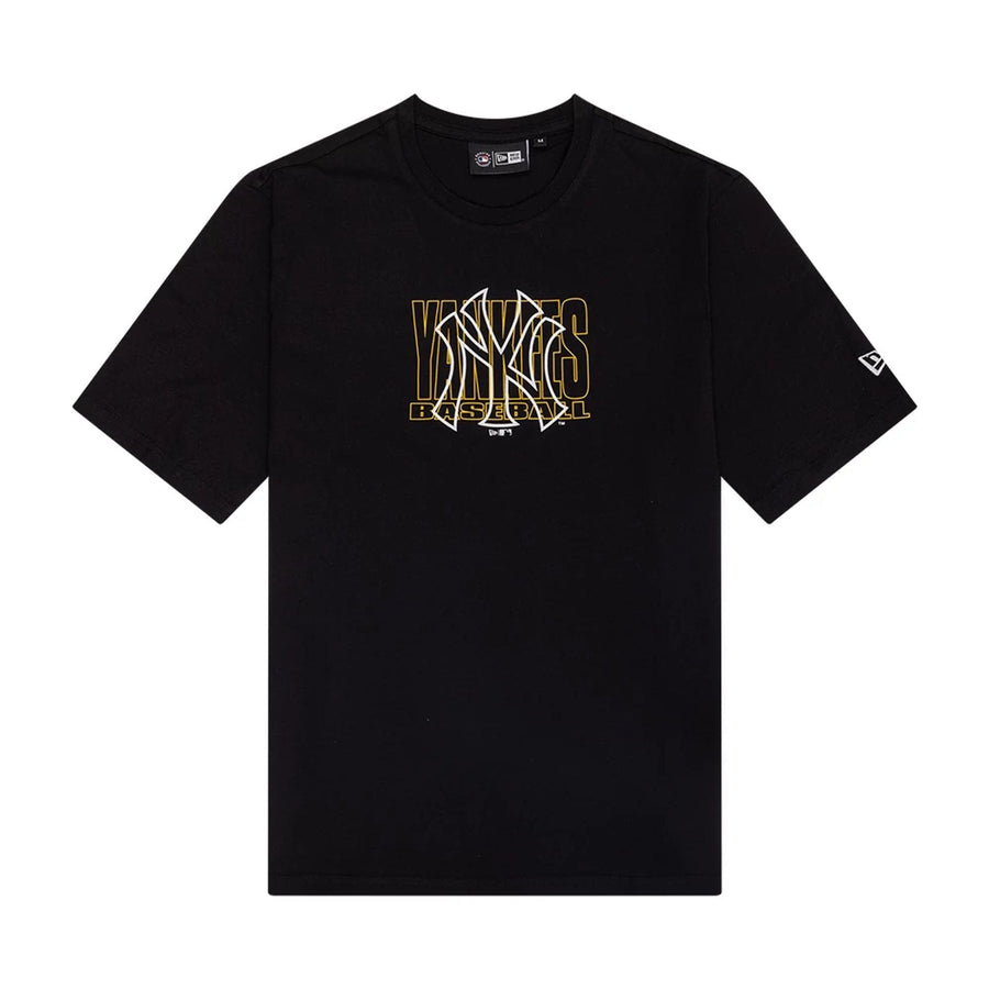 The Male model is wearing New York Yankees MLB Large Logo Graphic Black T-Shirt 1