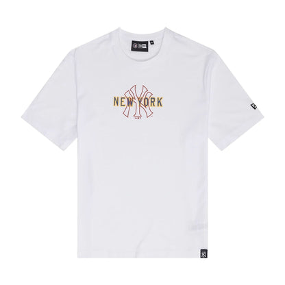The Male model is wearing New York Yankees MLB Large Logo Graphic White T-Shirt 1