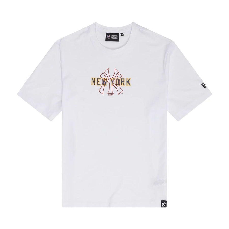 The Male model is wearing New York Yankees MLB Large Logo Graphic White T-Shirt 1