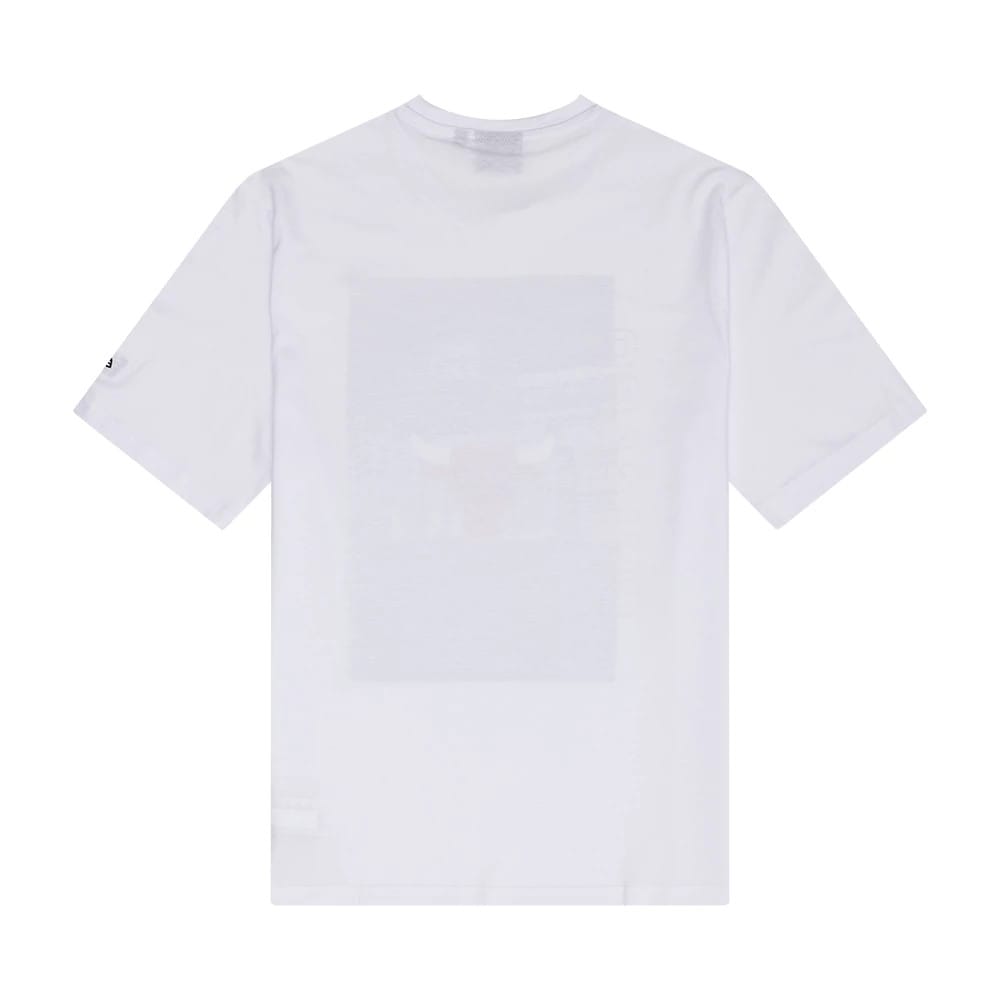 The Male model is wearing Chicago Bulls NBA Photographic White T-Shirt 2