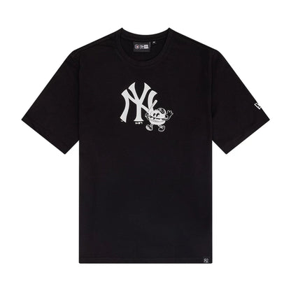 The Male model is wearing New York Yankees MLB Food Graphic Black T-Shirt 1