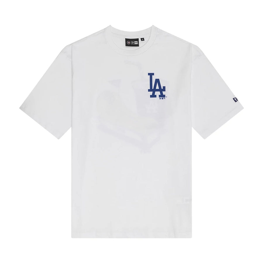 The Male model is wearing LA Dodgers MLB Food Graphic White Oversized T-Shirt 1